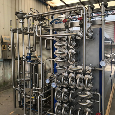 Προσαρμοσμένο αποστειρωτήρα UHT 500-20000 L/H για τη γραμμή επεξεργασίας χυμού πορτοκαλιού / μήλου / καρύδας Υψηλής ποιότητας μηχανή αποστείρωσης UHT