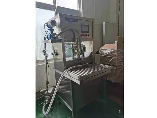 Υψηλής ποιότητας ημιαυτόματη μη ασηπτική μηχανή πλήρωσης BIB για 1-25L σακούλα σε κουτί γεμιστήρα χυμού / γάλακτος / κρασιού με SUS 304/316